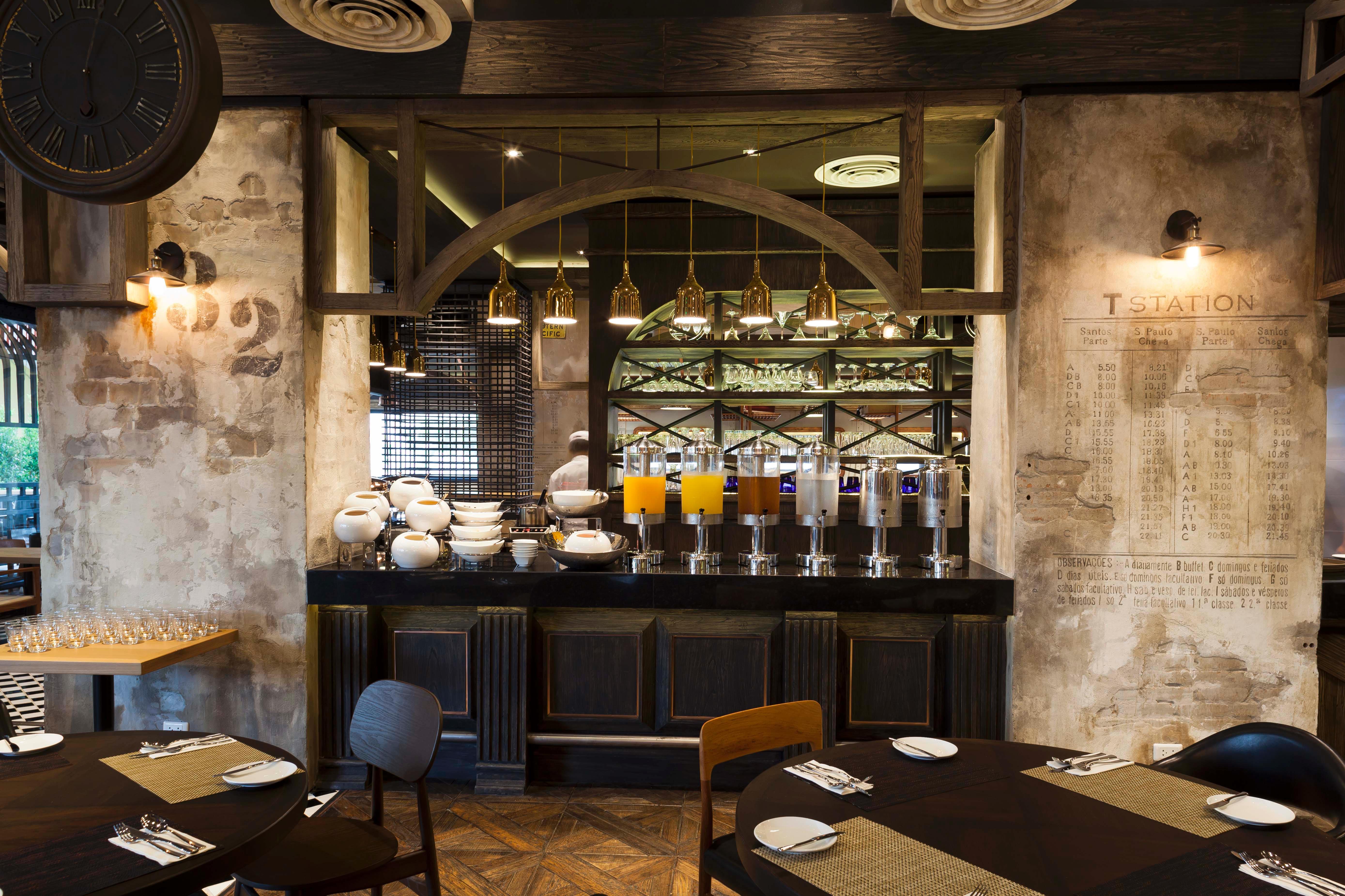 Eastin Tan Hotel Chiang Mai - SHA Plus Certify Bagian luar foto