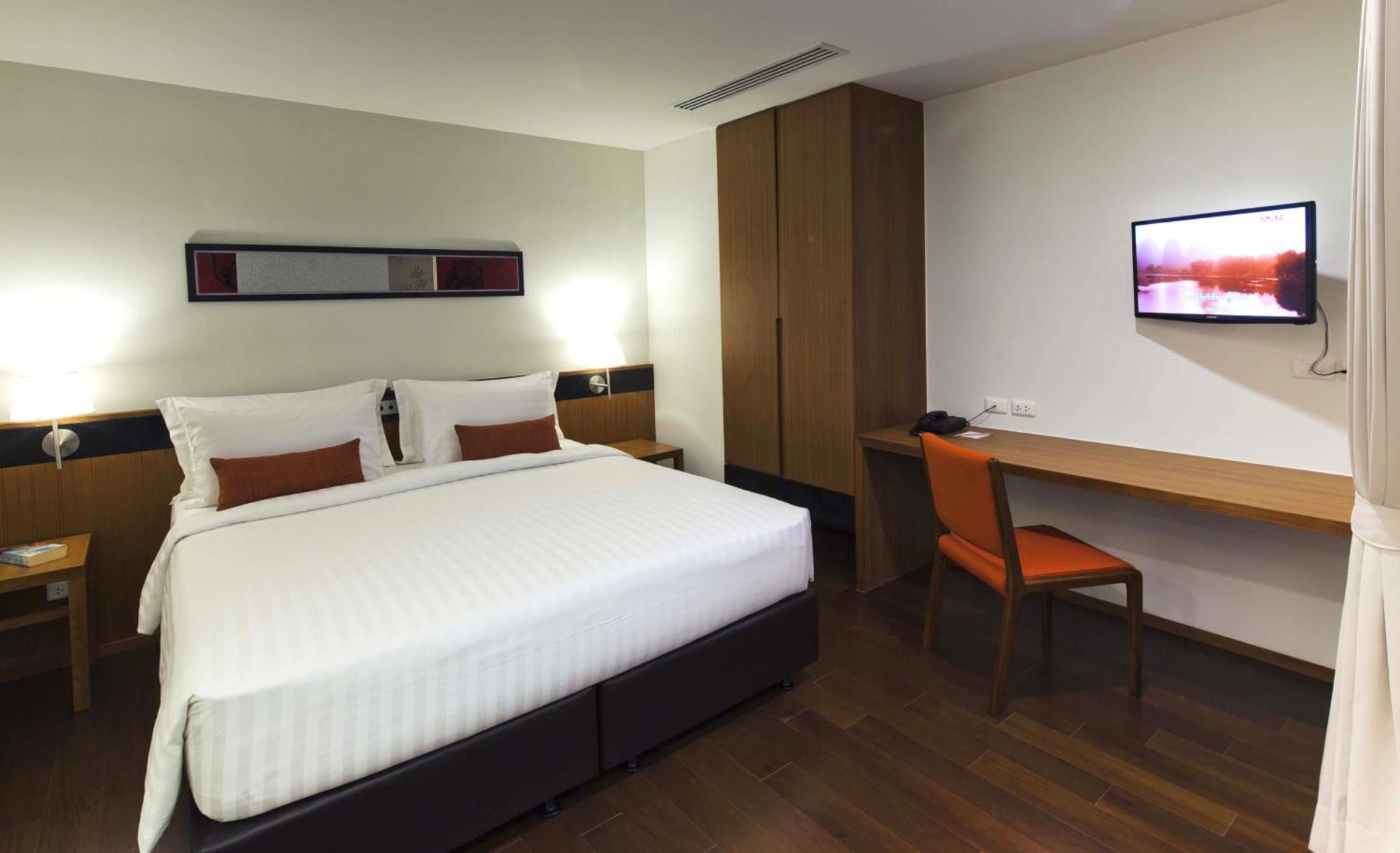 Eastin Tan Hotel Chiang Mai - SHA Plus Certify Bagian luar foto