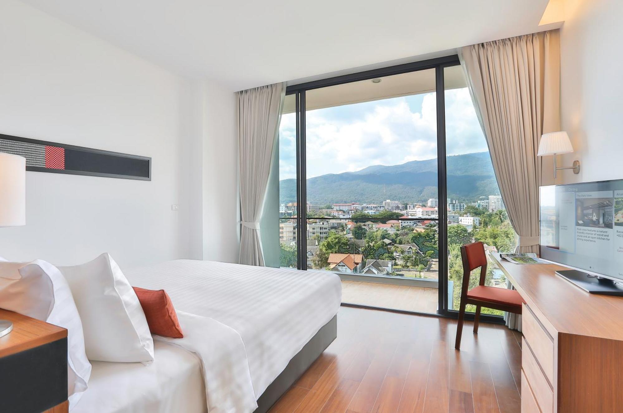 Eastin Tan Hotel Chiang Mai - SHA Plus Certify Bagian luar foto