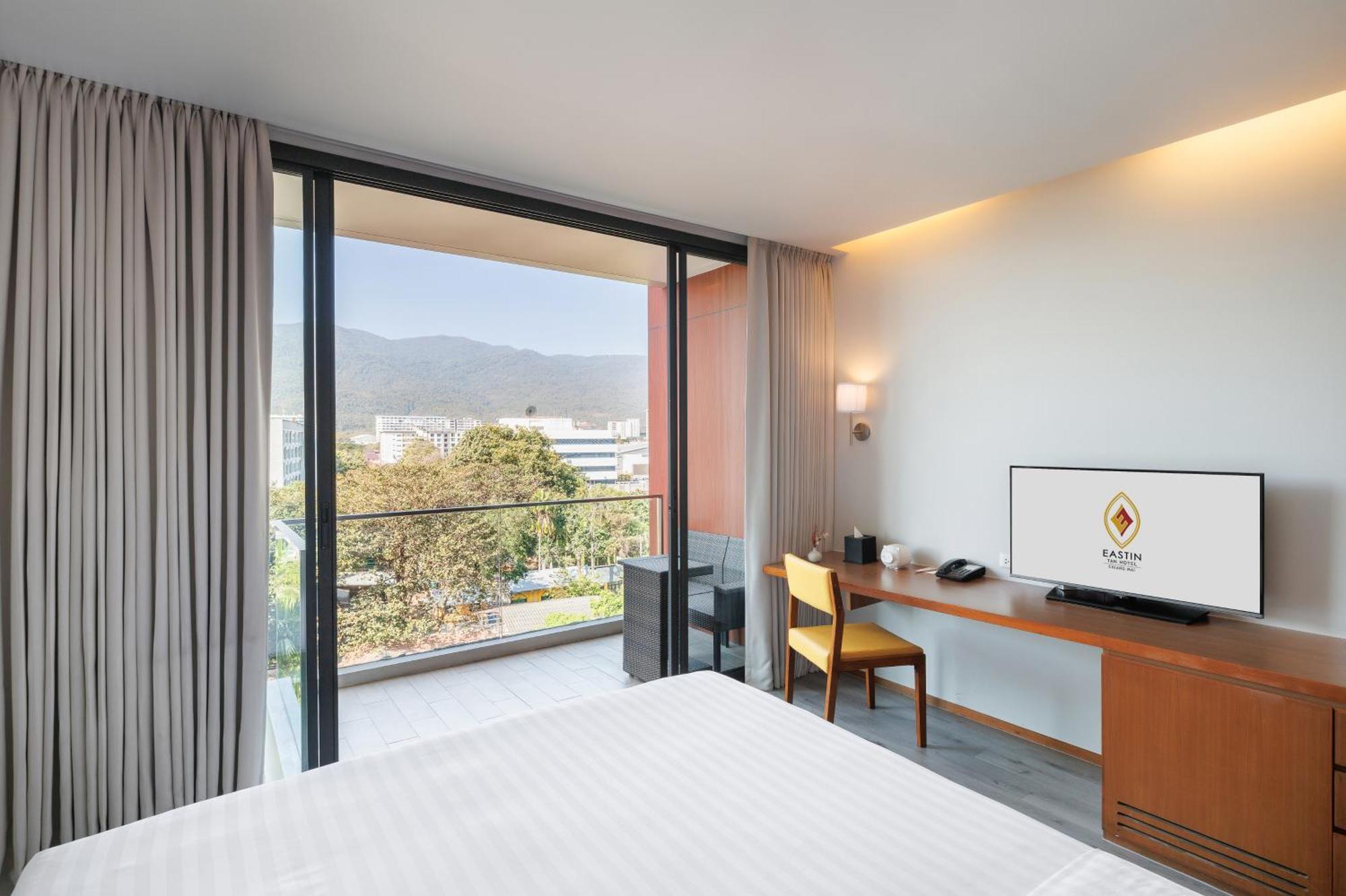 Eastin Tan Hotel Chiang Mai - SHA Plus Certify Bagian luar foto