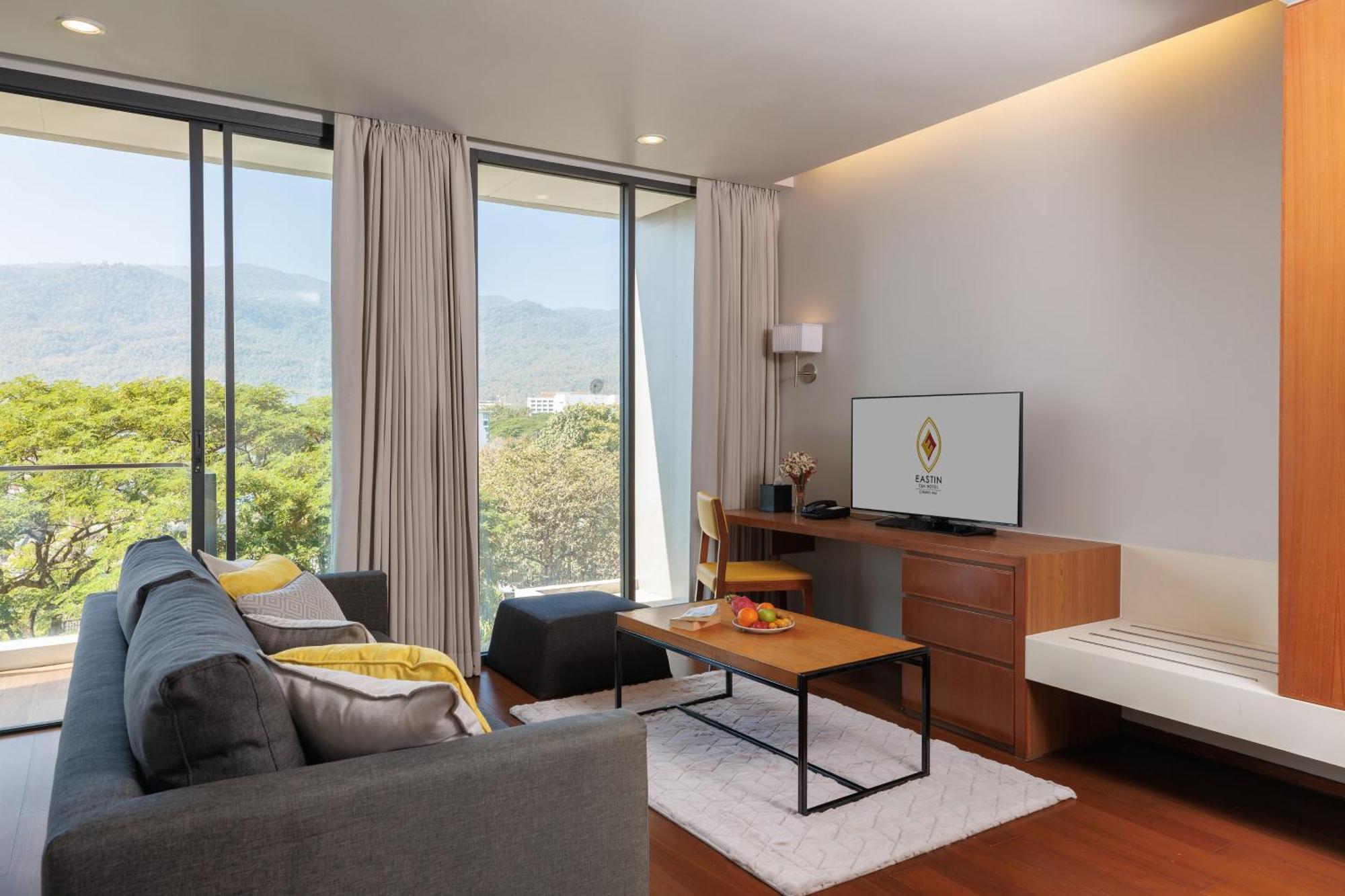 Eastin Tan Hotel Chiang Mai - SHA Plus Certify Bagian luar foto