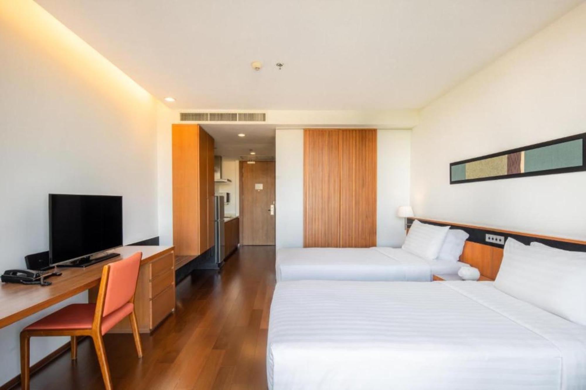 Eastin Tan Hotel Chiang Mai - SHA Plus Certify Bagian luar foto