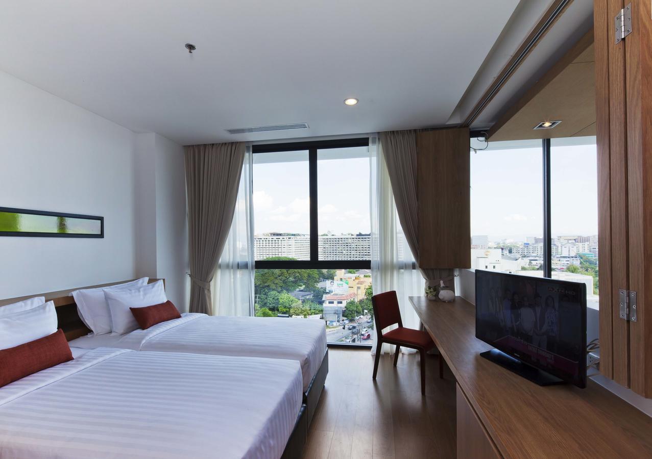 Eastin Tan Hotel Chiang Mai - SHA Plus Certify Ruang foto